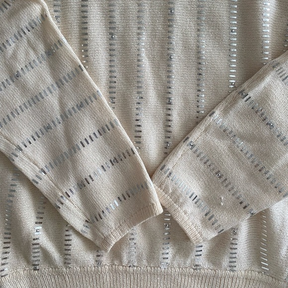 St John- Ivory Sweater with Silver Sequin - Picture 7 of 7